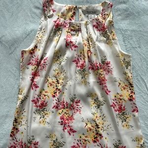 Black House White Market Floral Top